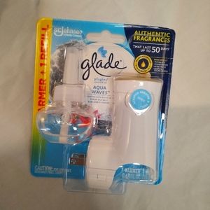 NWT Glade PlugIns Scented Oil Air Freshener Starter Kit, Aqua Waves